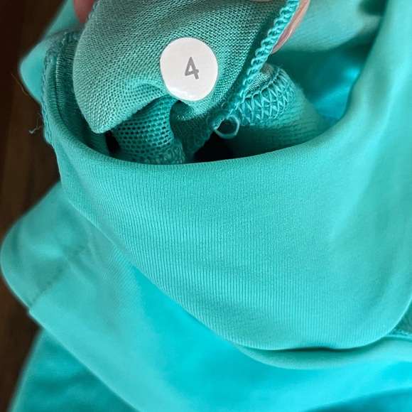 Lululemon Wrap It Up Tank Bali breeze size 4 - Picture 8 of 9